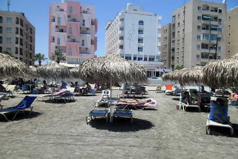 Flamingo Beach Hotel Larnaca Ngoại thất bức ảnh