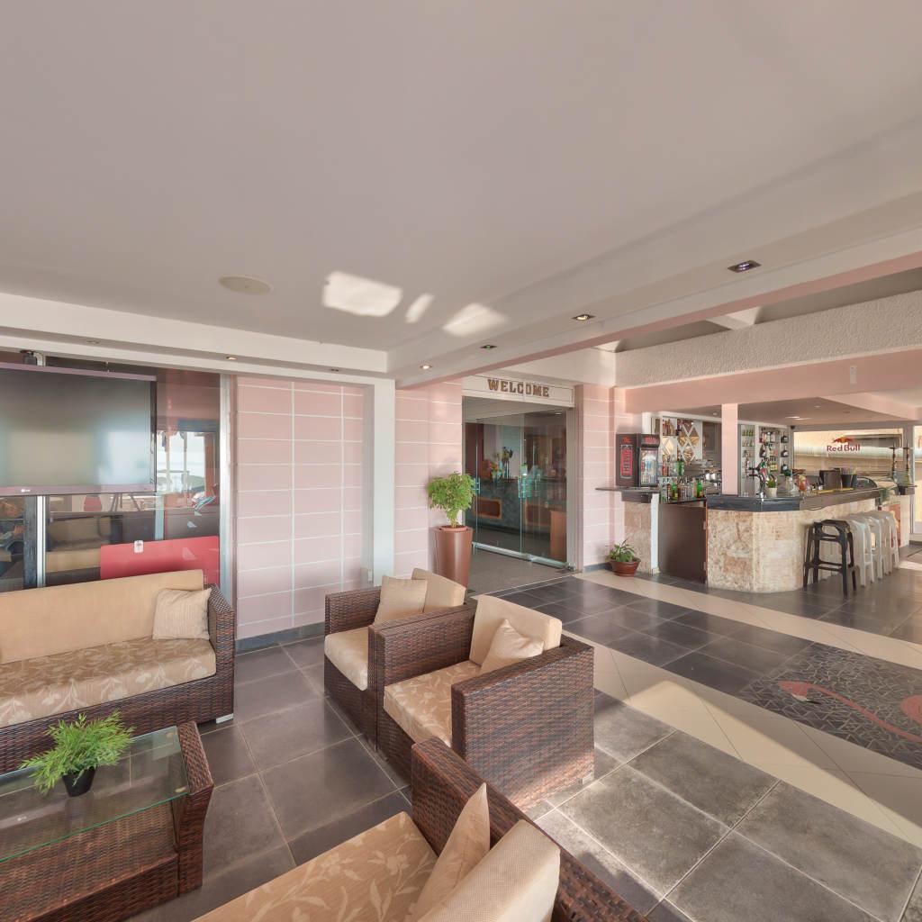 Flamingo Beach Hotel Larnaca Ngoại thất bức ảnh