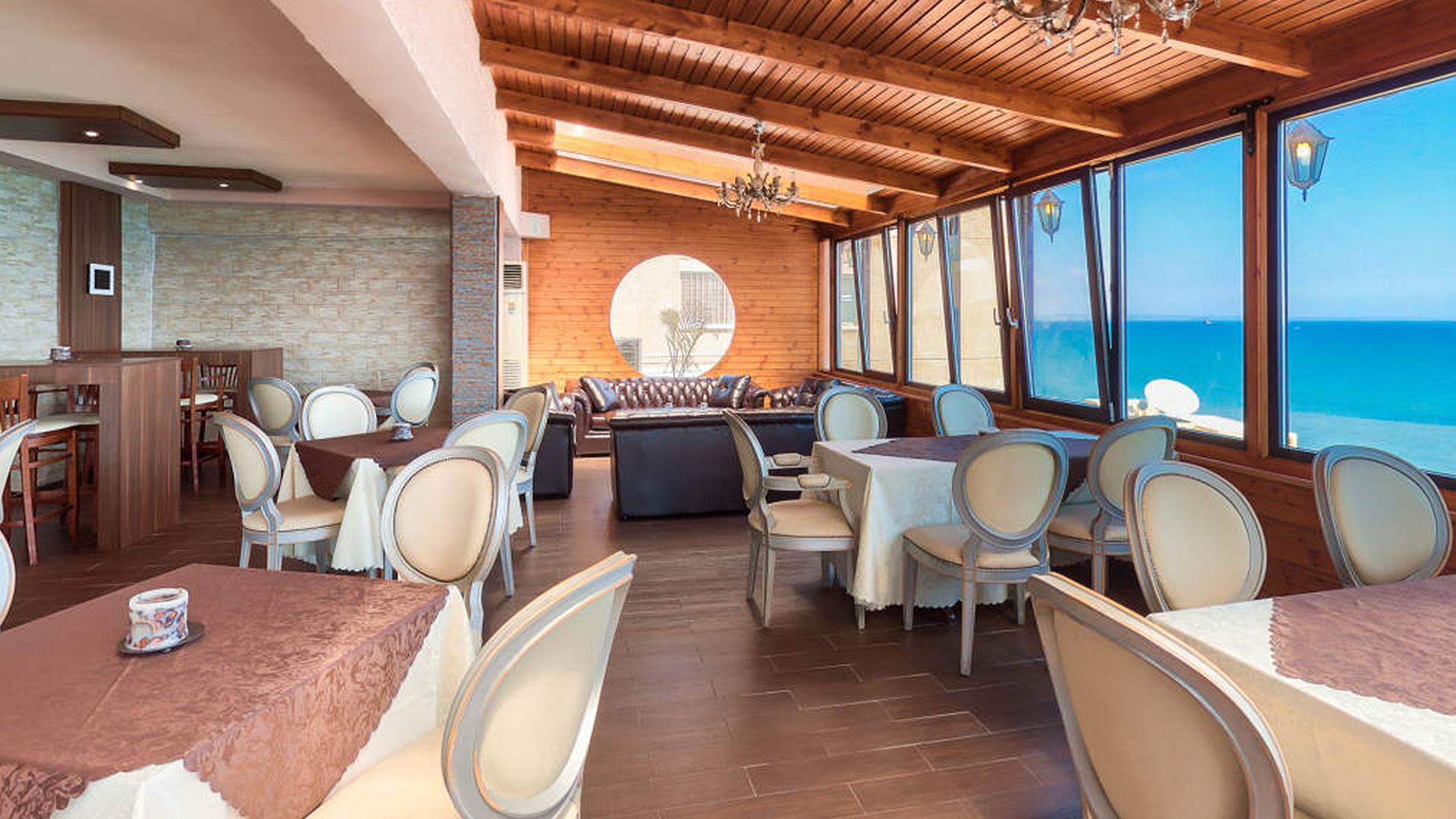 Flamingo Beach Hotel Larnaca Ngoại thất bức ảnh