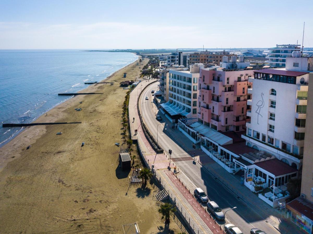 Flamingo Beach Hotel Larnaca Ngoại thất bức ảnh